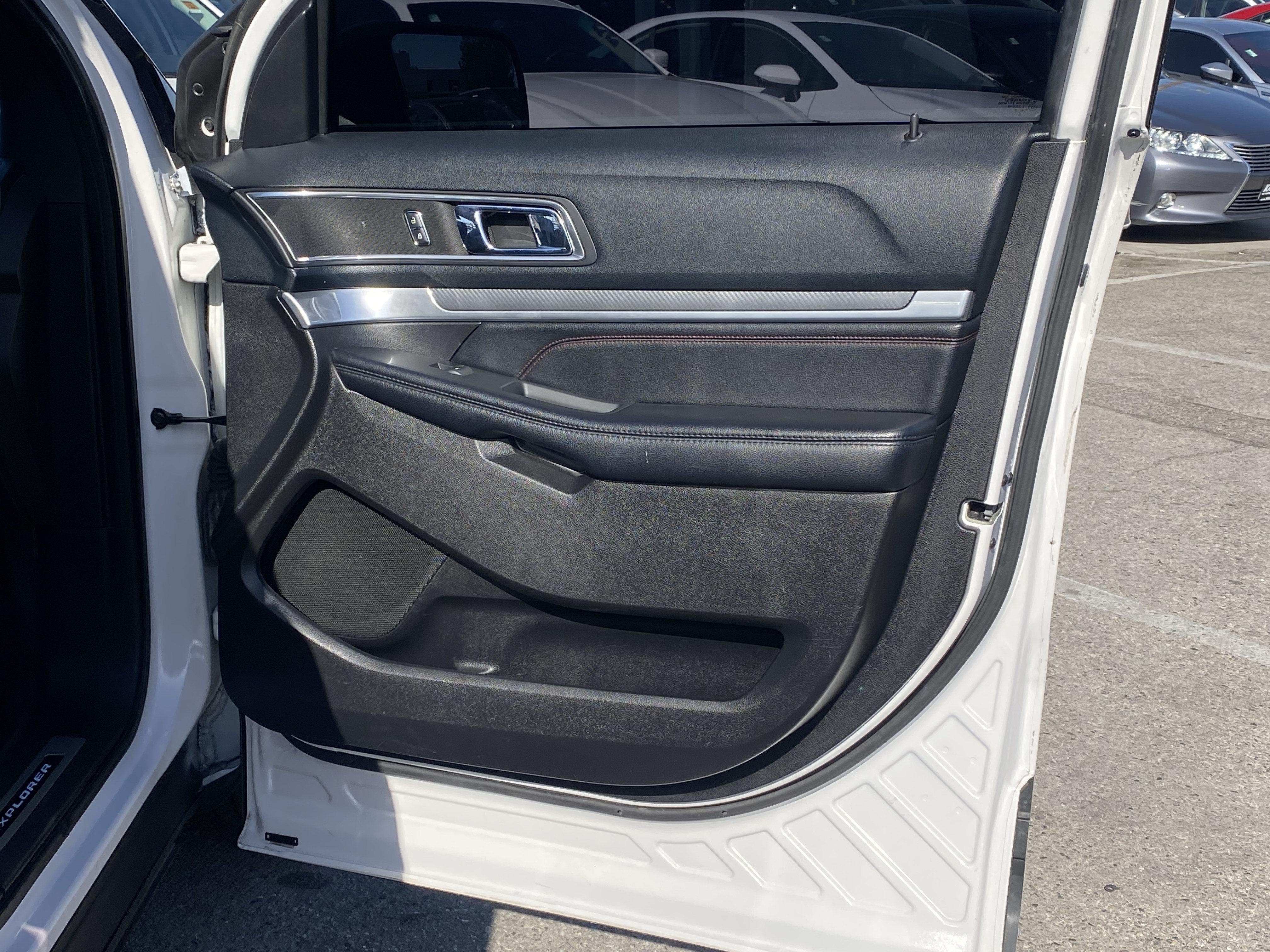 Used 2016 Ford Explorer Sport w/ Equipment Group 401A AWD/4WD image 26
