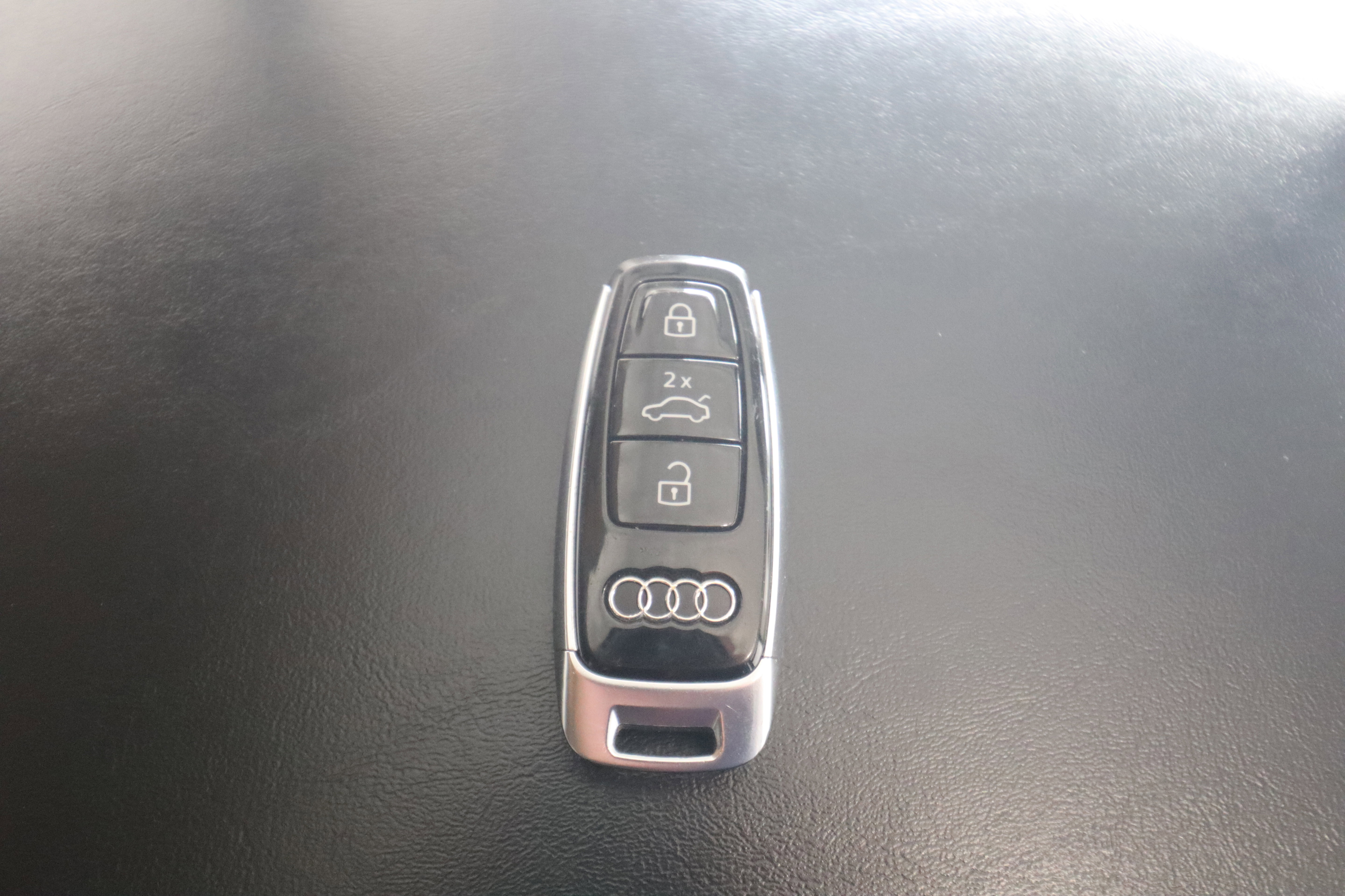 Used 2021 Audi RS 6 w/ Carbon Optic Package AWD/4WD image 23