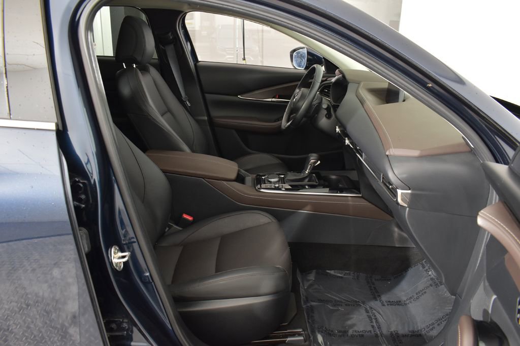 Used 2023 MAZDA CX-30 AWD 2.5 S w/ Premium Package image 26