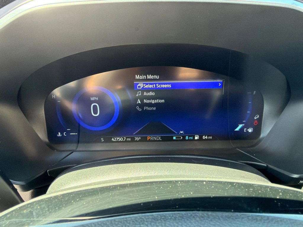 Used 2022 Ford Escape Titanium FWD image 23