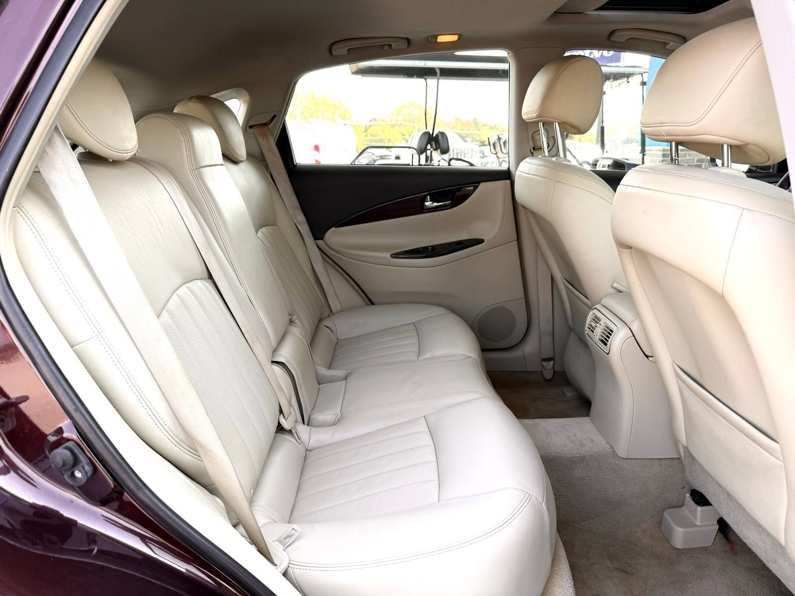 Used 2016 INFINITI QX50 2WD w/ Premium Plus Package image 27