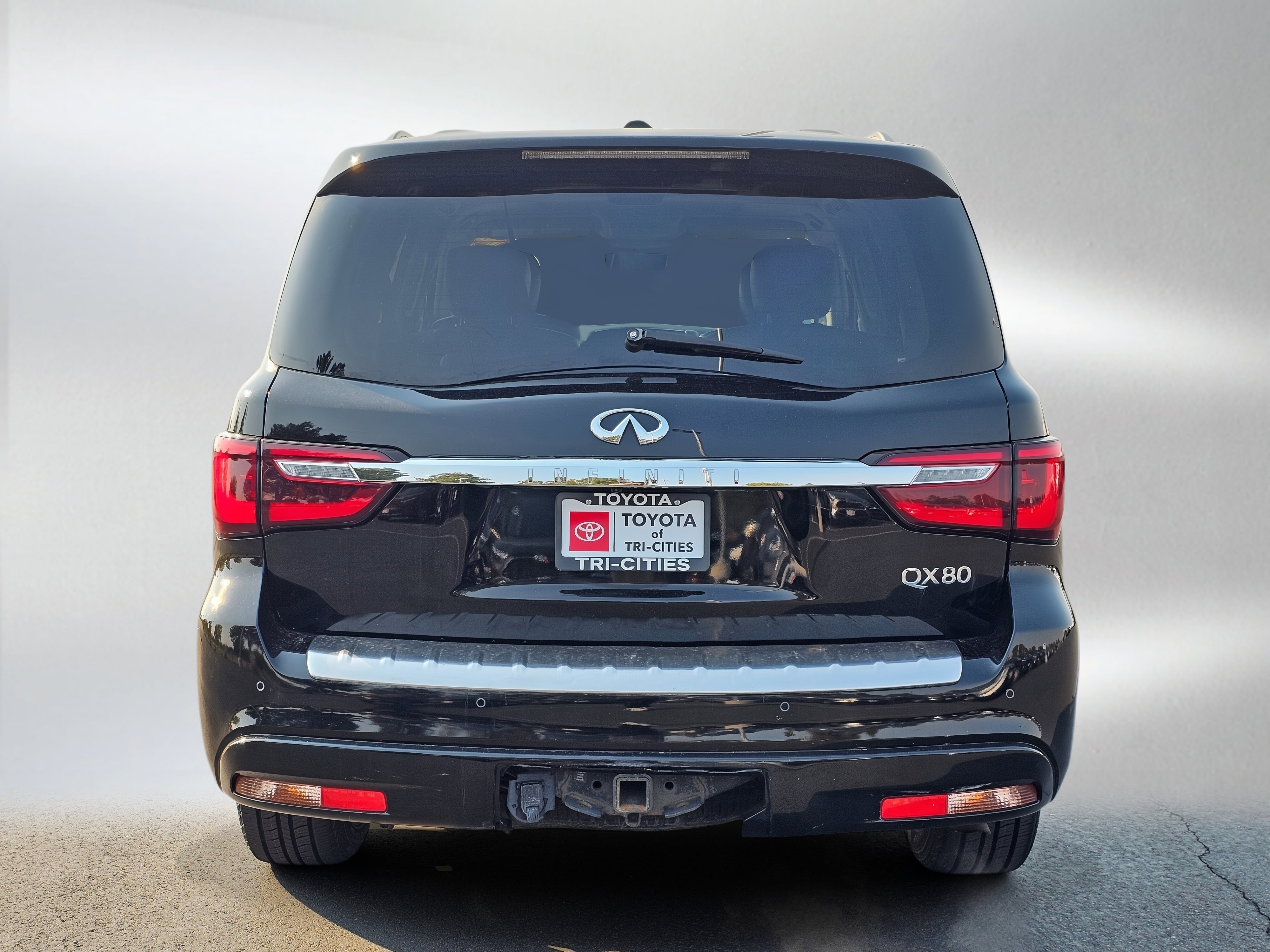 Used 2021 INFINITI QX80 Luxe w/ Cargo Package RWD image 4
