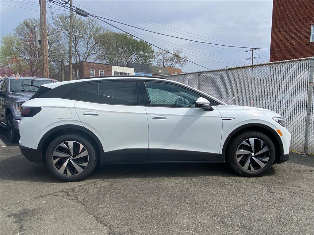 Certified 2023 Volkswagen ID.4 Pro image 2