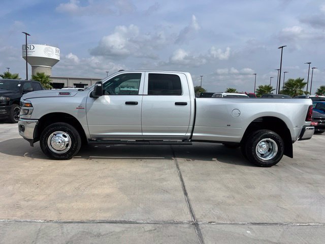 New 2027 RAM 3500 Tradesman AWD/4WD image 4