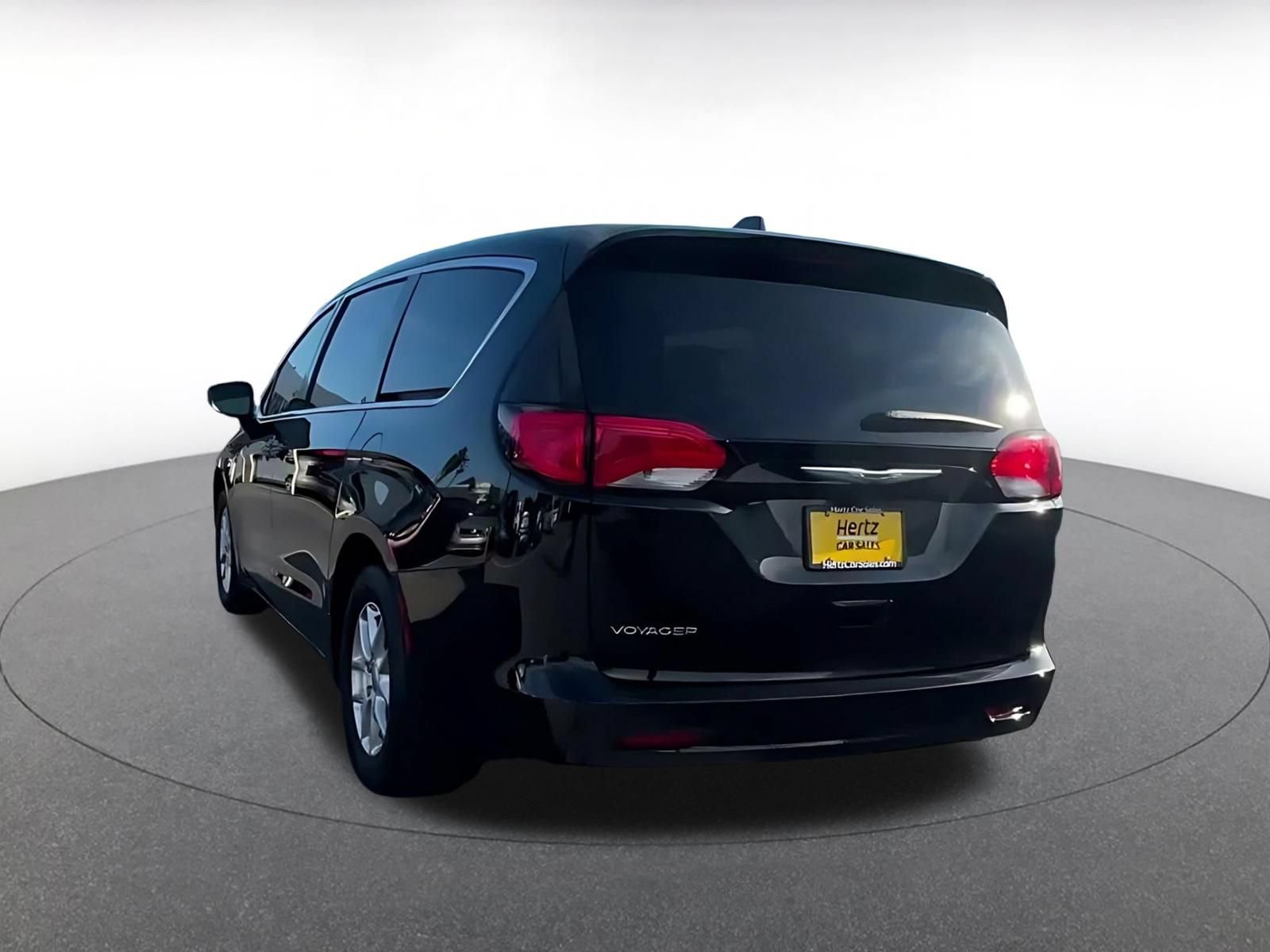 Used 2024 Chrysler Voyager LX FWD image 10