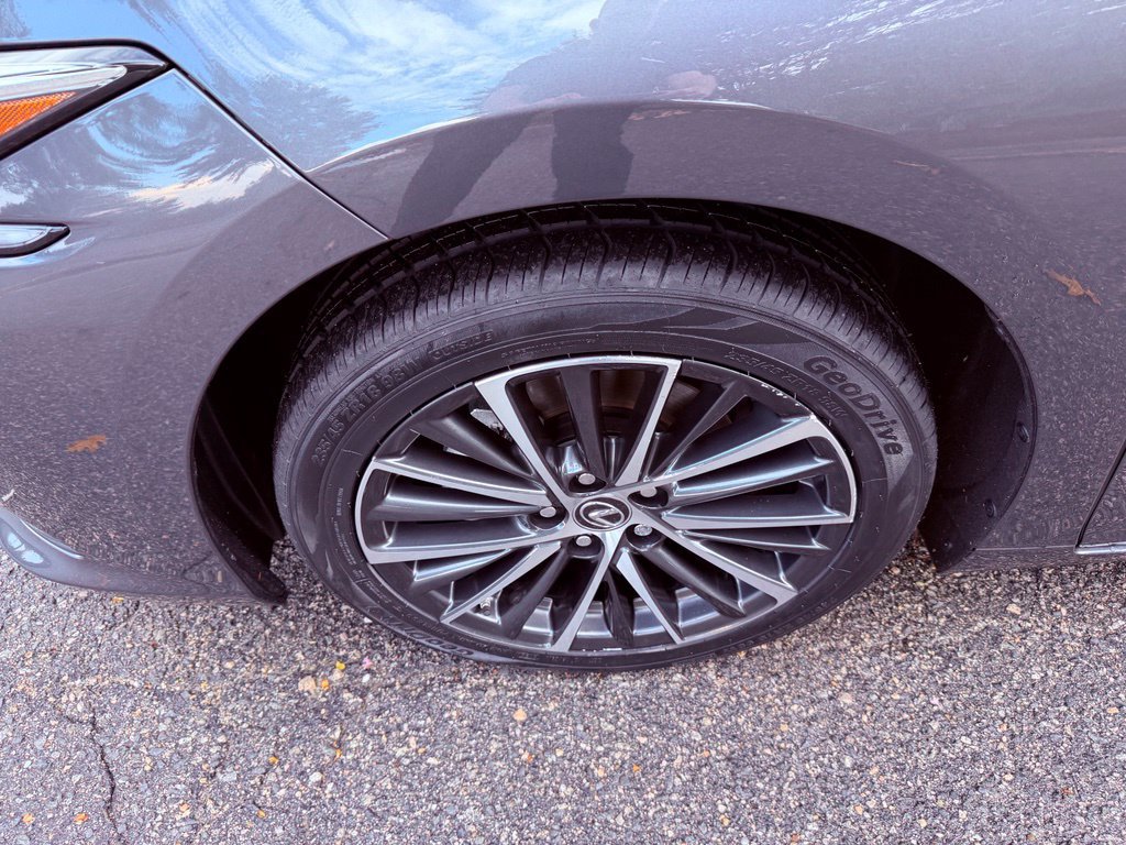 Certified 2024 Lexus ES 300h w/ Premium Package FWD image 15