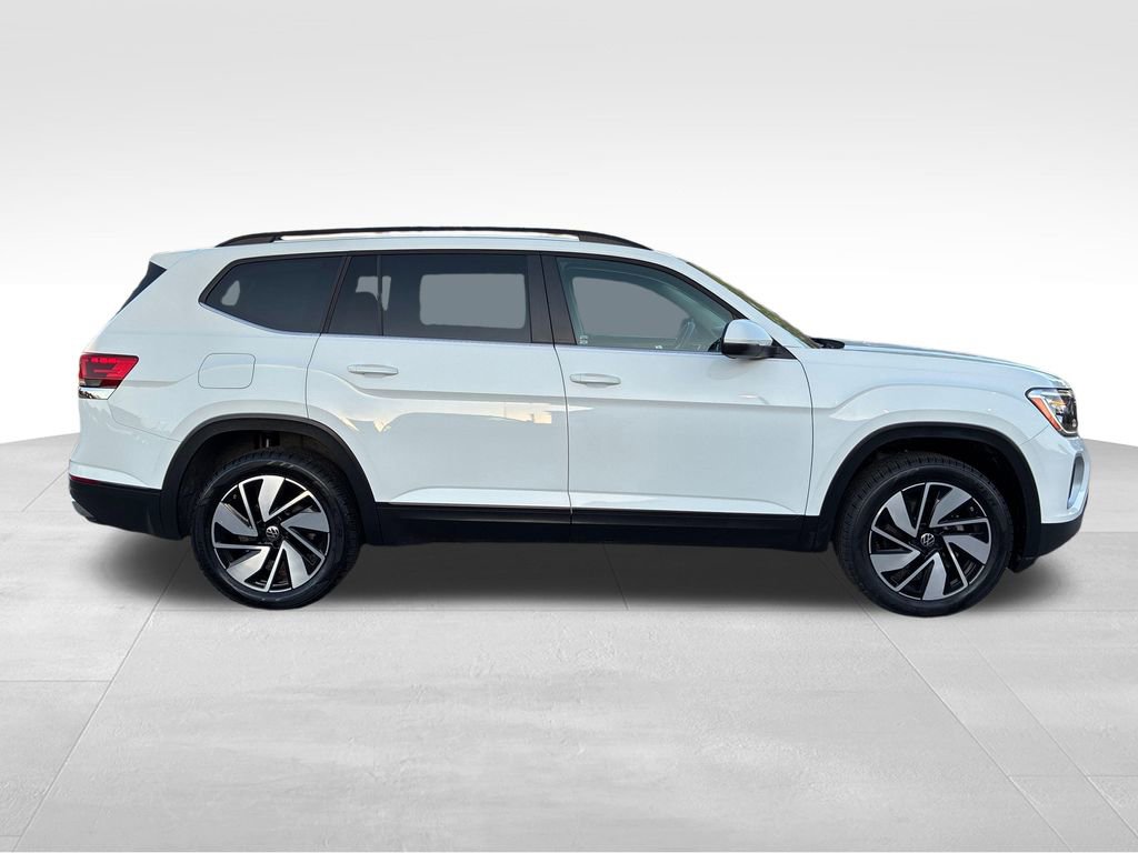 Used 2024 Volkswagen Atlas SE AWD/4WD image 6
