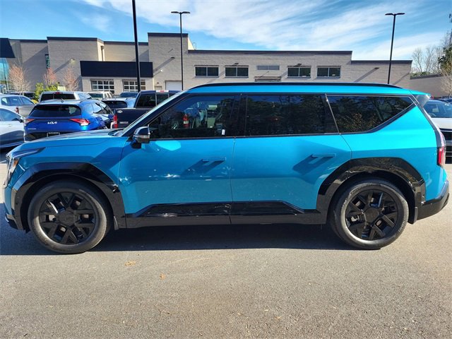 New 2026 Kia EV9 Land w/ Nightfall Edition Package image 4