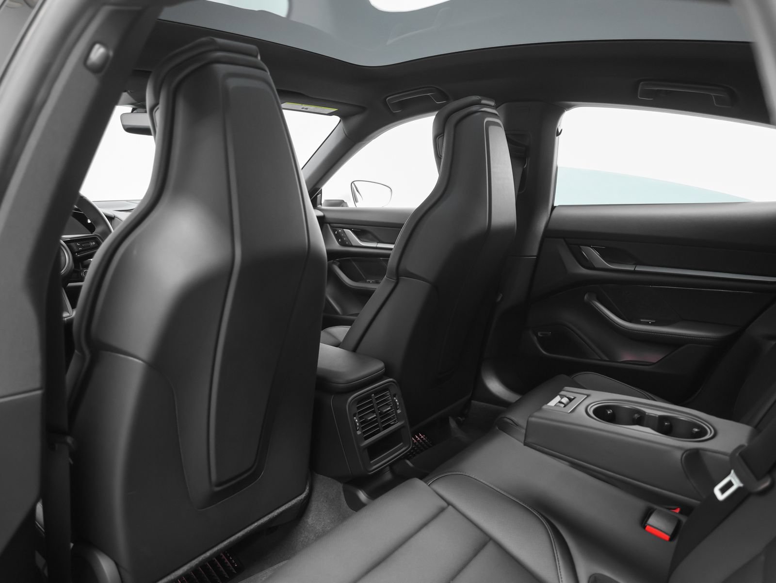 Certified 2025 Porsche Taycan AWD/4WD image 42