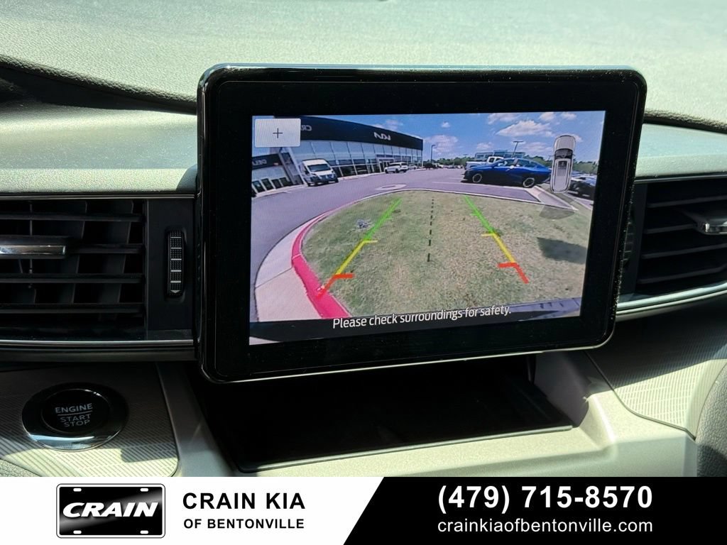 Used 2024 Ford Explorer XLT w/ Equipment Group 202A AWD/4WD image 16