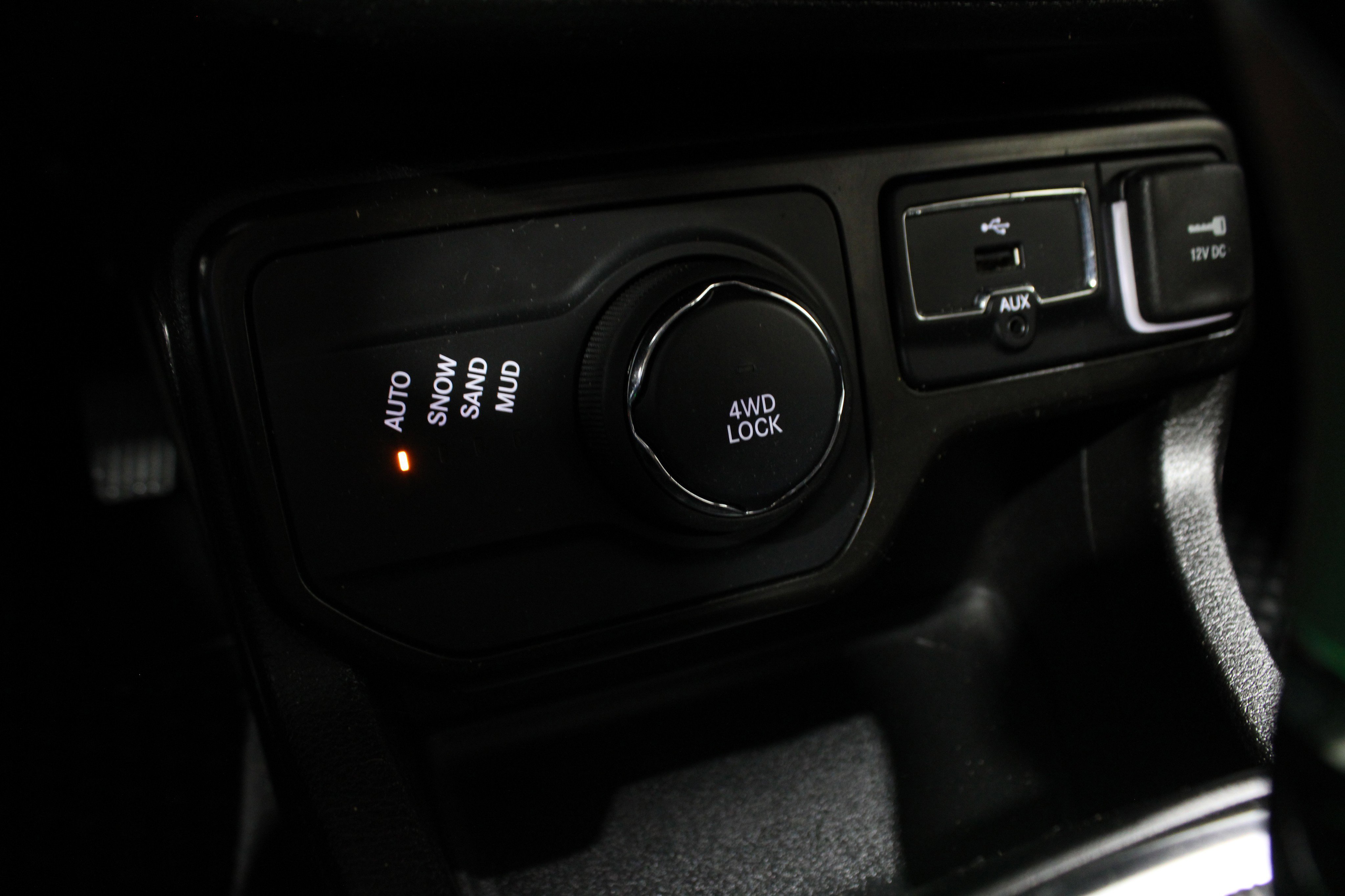 Used 2023 Jeep Renegade Latitude w/ Premium Group image 23