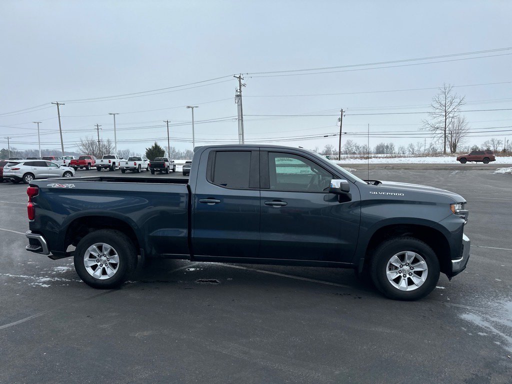 Used 2020 Chevrolet Silverado 1500 LT image 4