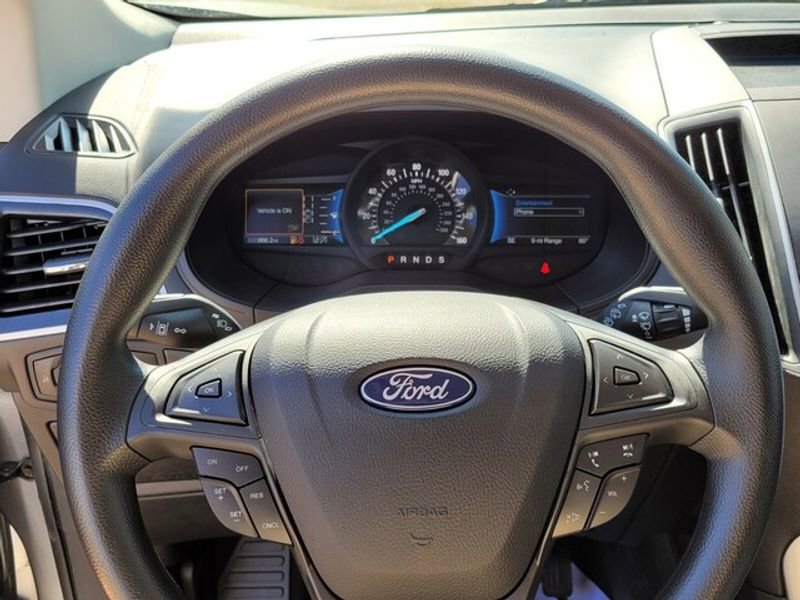 New 2024 Ford Edge SE image 25