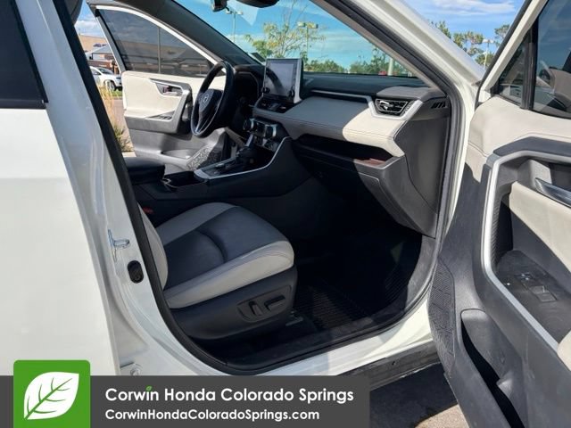 Used 2022 Toyota RAV4 Limited AWD/4WD image 22