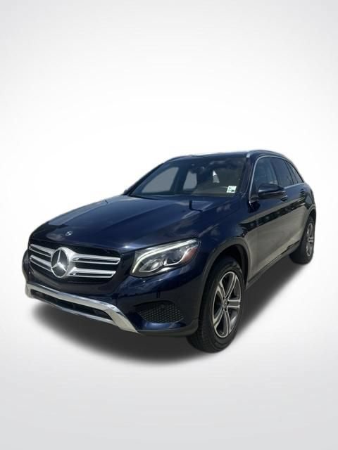 Used 2019 Mercedes-Benz GLC 300 4MATIC image 4