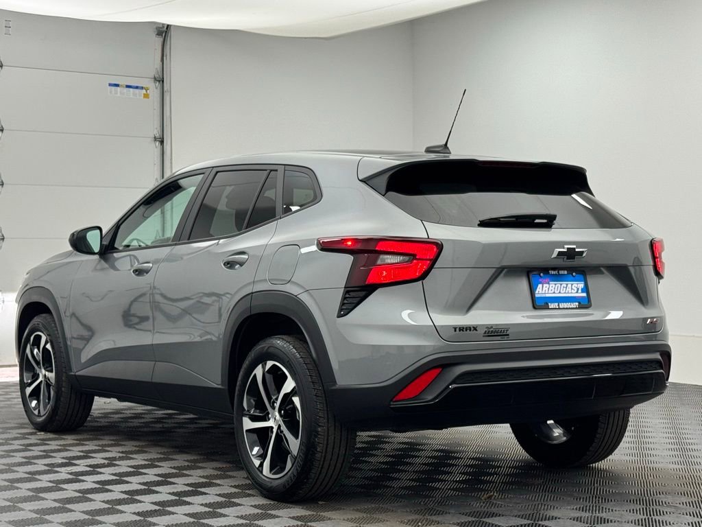 Used 2024 Chevrolet Trax RS image 10