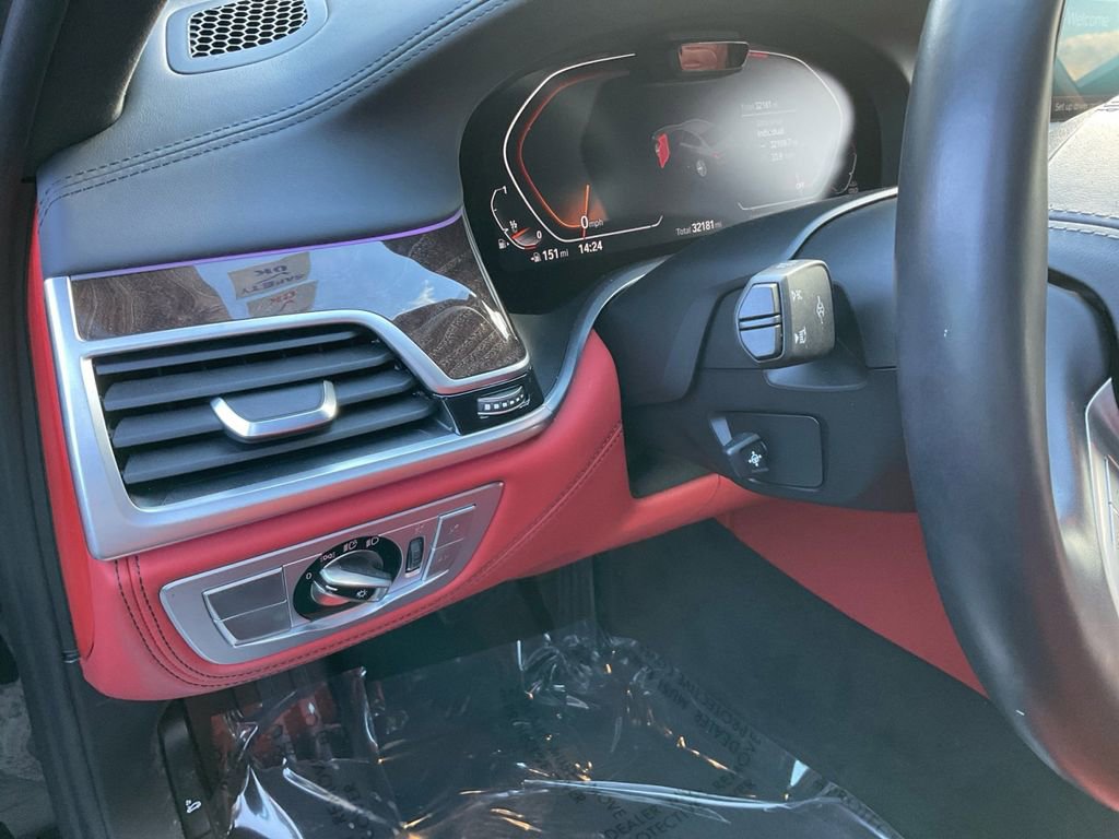 Used 2022 BMW 750i xDrive w/ Executive Package image 15