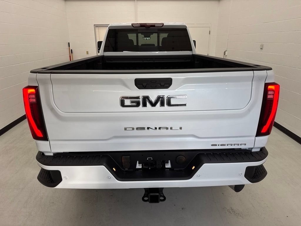 New 2026 GMC Sierra 3500 Denali Ultimate AWD/4WD image 5