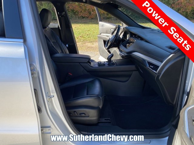 Used 2021 Cadillac XT4 Premium Luxury image 18