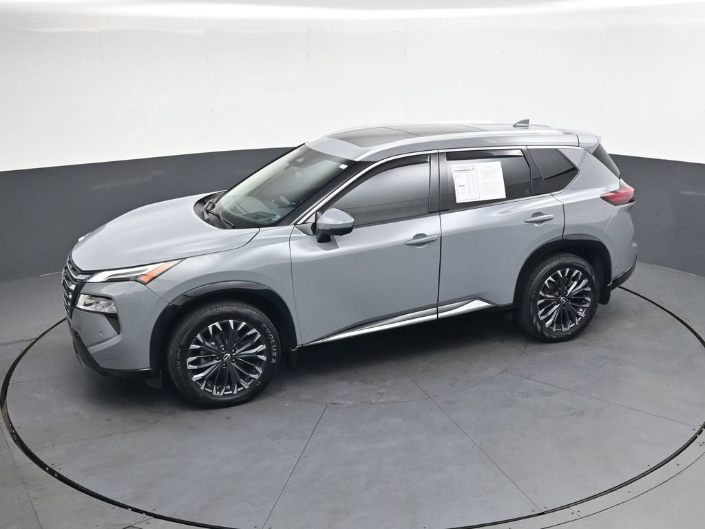 Certified 2024 Nissan Rogue Platinum w/ Platinum Premium Package AWD/4WD image 38