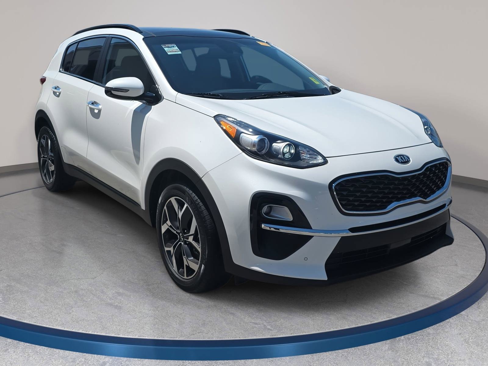 Used 2021 Kia Sportage EX w/ EX Technology Package FWD image 3