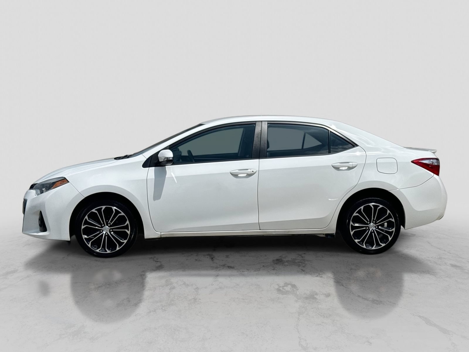 Used 2016 Toyota Corolla S FWD image 3