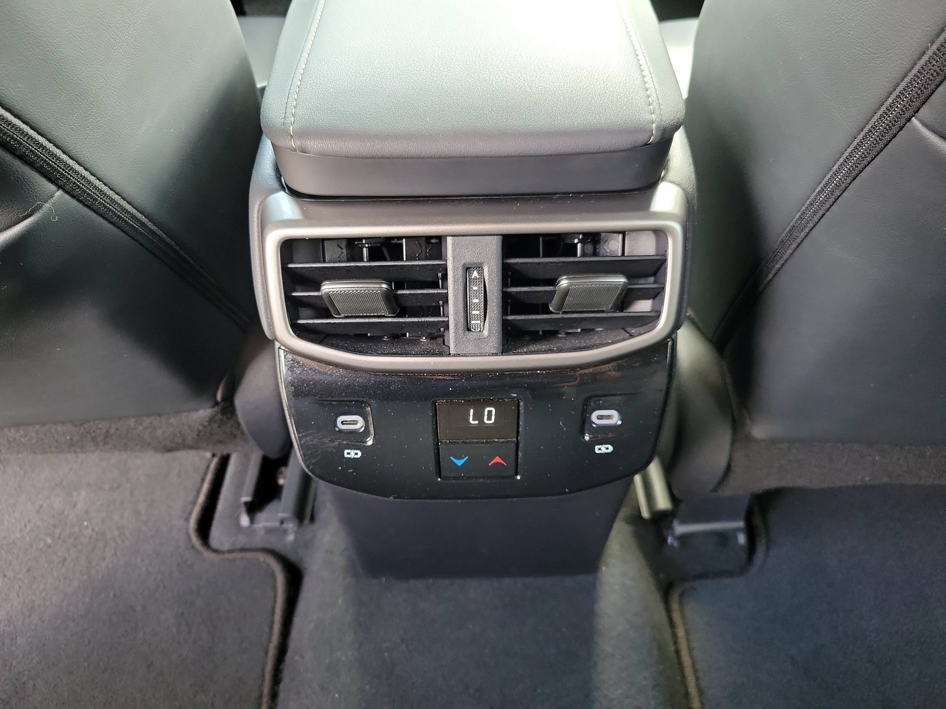 Used 2024 Lexus RX 350 FWD w/ Technology Package image 19