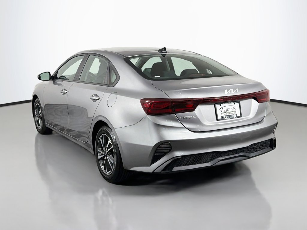 Used 2024 Kia Forte LXS FWD image 5