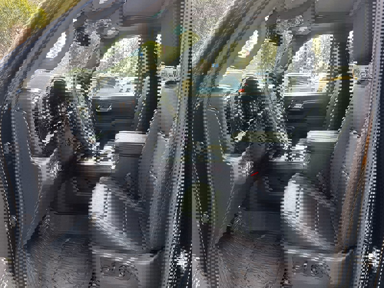 Used 2025 GMC Sierra 1500 SLT w/ SLT Premium Plus Package image 16