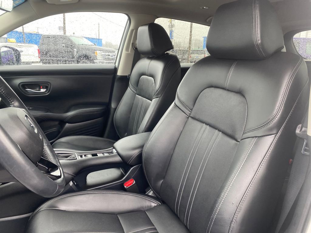 Used 2024 Honda HR-V EX-L image 10