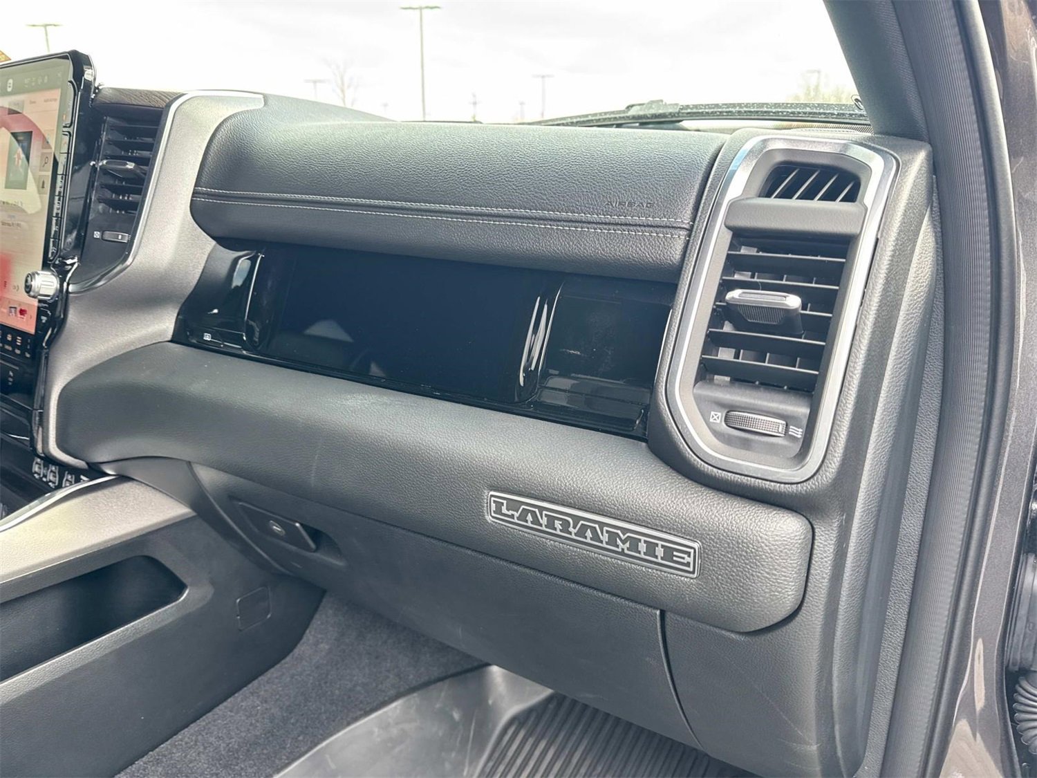 Used 2025 RAM 1500 Laramie w/ Night Edition image 23