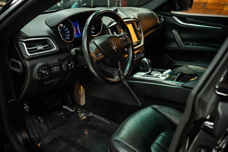 Used 2015 Maserati Ghibli RWD image 8