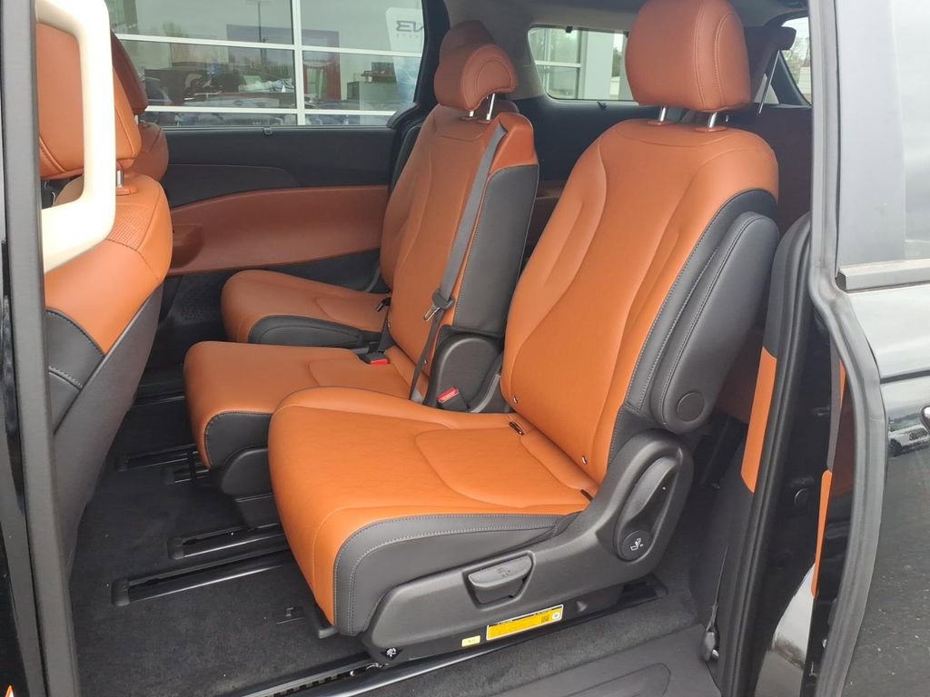 New 2026 Kia Carnival EX image 10