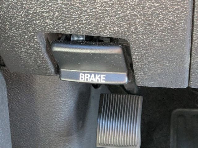 Used 2014 Ford F150 XLT w/ XLT Chrome Package image 26