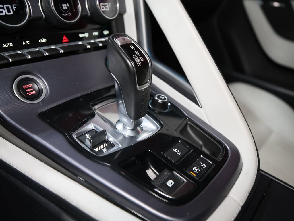 Used 2020 Jaguar F-TYPE Coupe RWD image 22