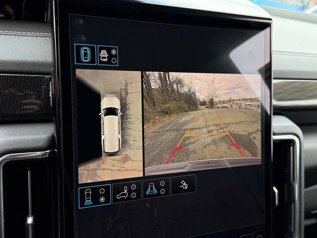 New 2026 GMC Yukon XL Elevation AWD/4WD image 16