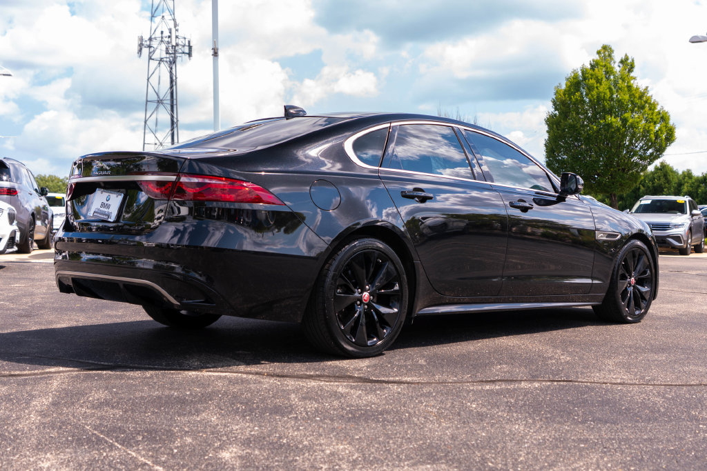 Used 2023 Jaguar XF R-Dynamic SE AWD/4WD image 9