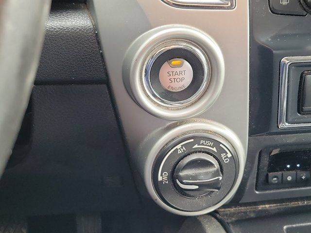 Used 2019 Nissan Titan PRO-4X w/ Pro-4x Convenience Package AWD/4WD image 27