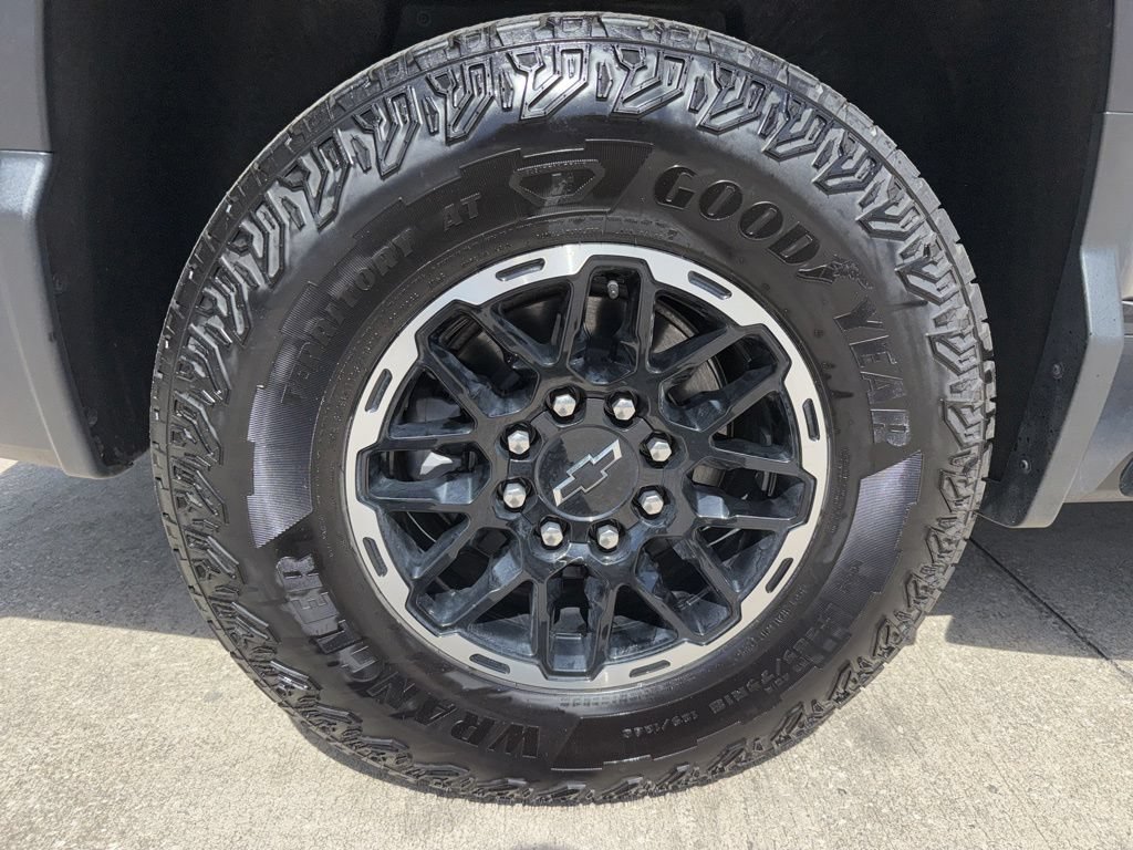 Used 2026 Chevrolet Silverado EV Trail Boss AWD/4WD image 63