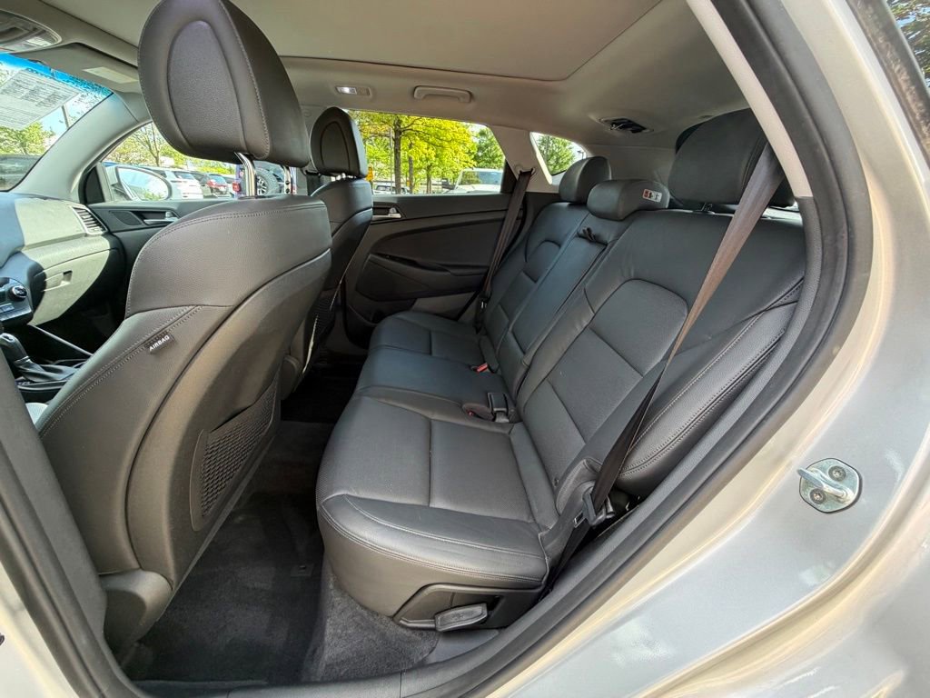 Used 2016 Hyundai Tucson Limited w/ Option Group 03 AWD/4WD image 18