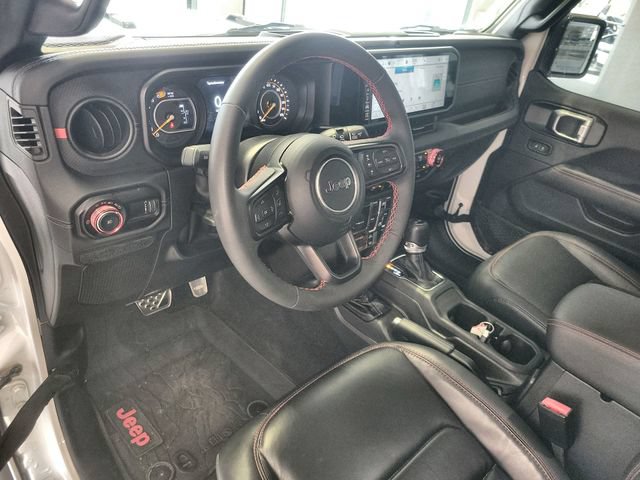 Used 2024 Jeep Wrangler Unlimited Rubicon AWD/4WD image 14