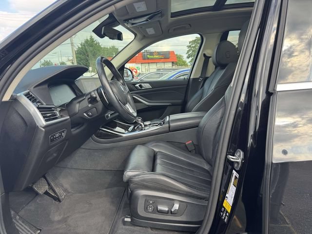 Used 2020 BMW X7 xDrive40i w/ Premium Package AWD/4WD image 22
