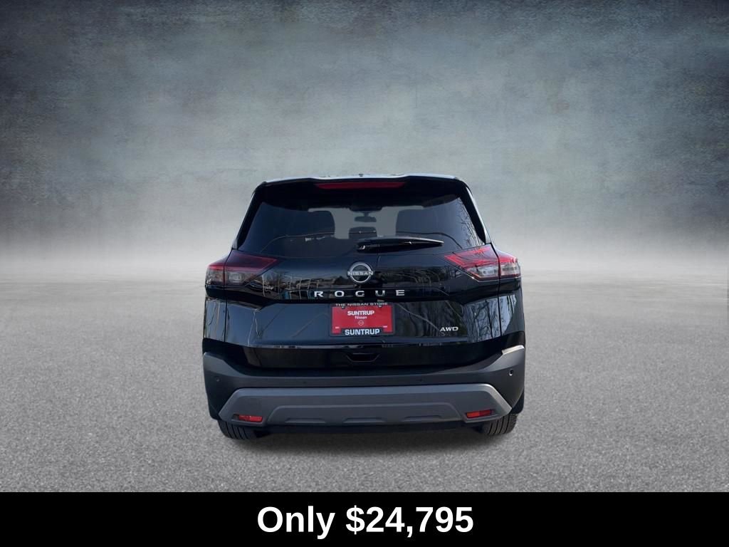 Used 2023 Nissan Rogue S image 4