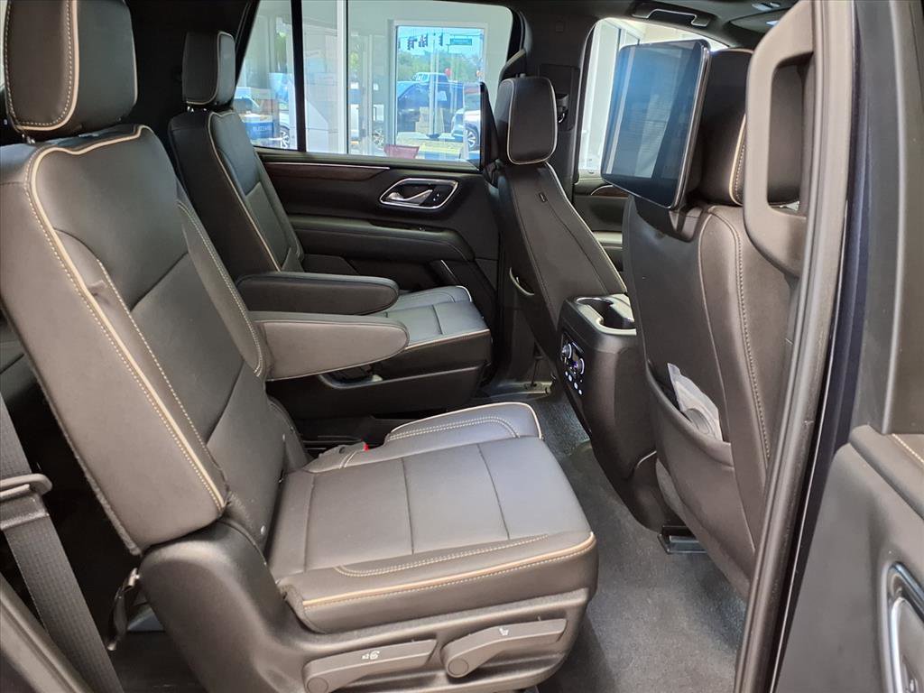 Used 2024 Chevrolet Tahoe Premier w/ Premium Package image 14