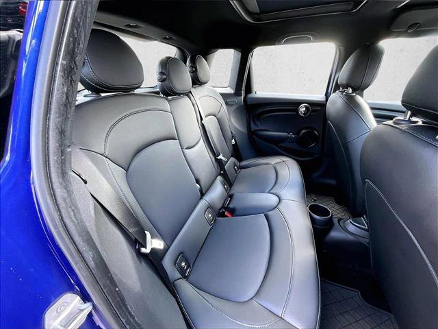Used 2021 MINI Cooper 4-Door Hardtop image 29