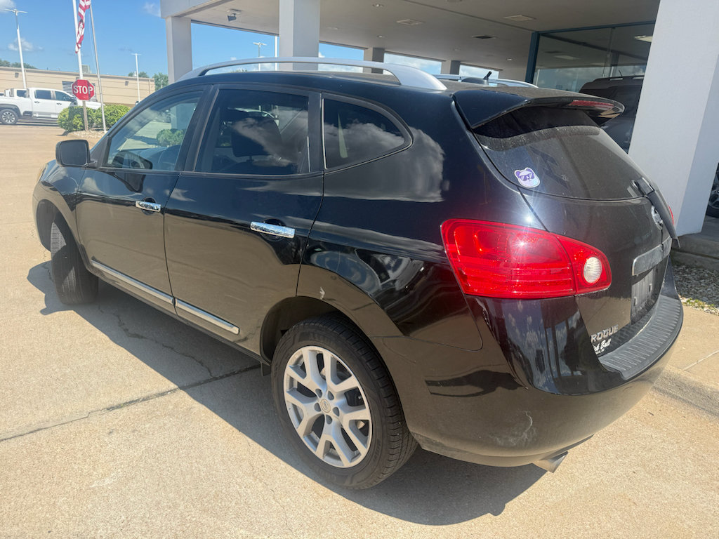 Used 2012 Nissan Rogue SL AWD/4WD image 10