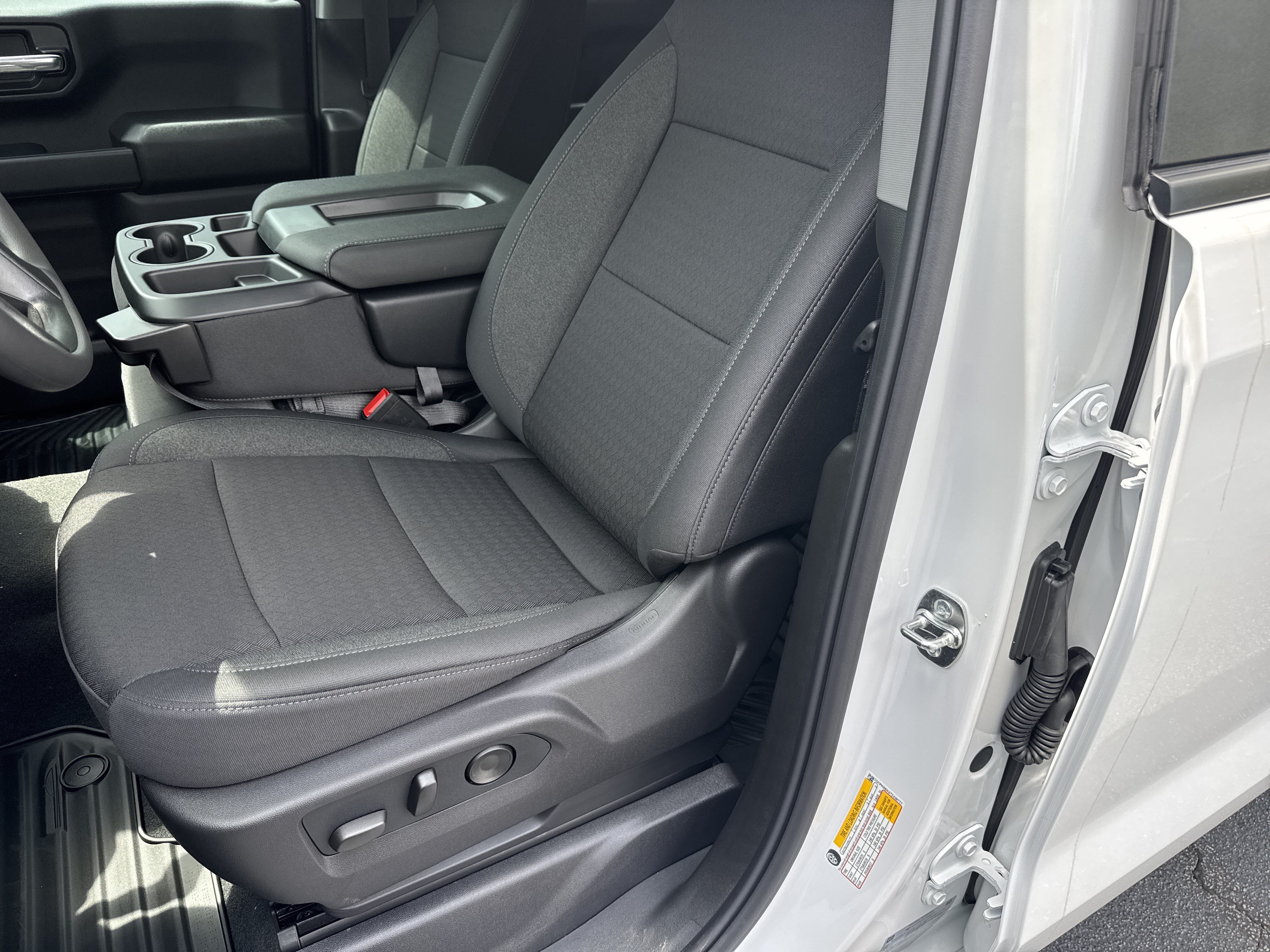 New 2026 Chevrolet Silverado 1500 Custom AWD/4WD image 8