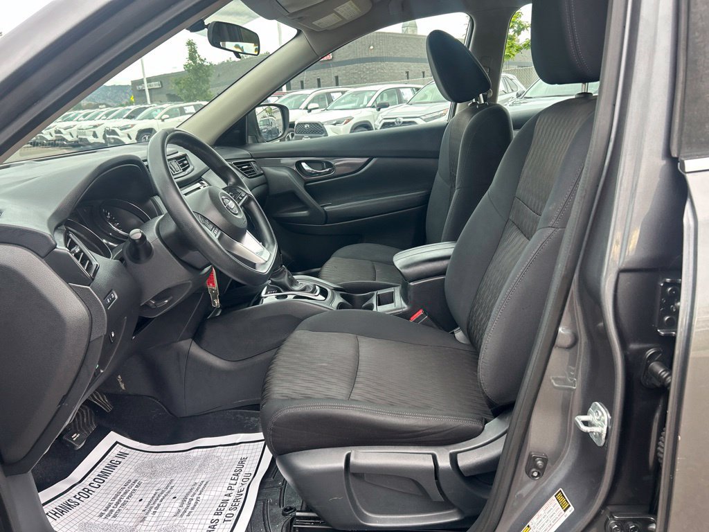 Used 2018 Nissan Rogue S AWD/4WD image 24