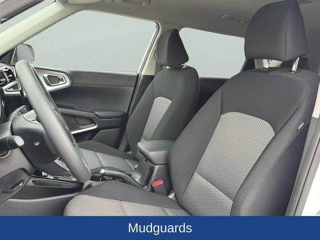 Used 2025 Kia Soul S FWD image 15