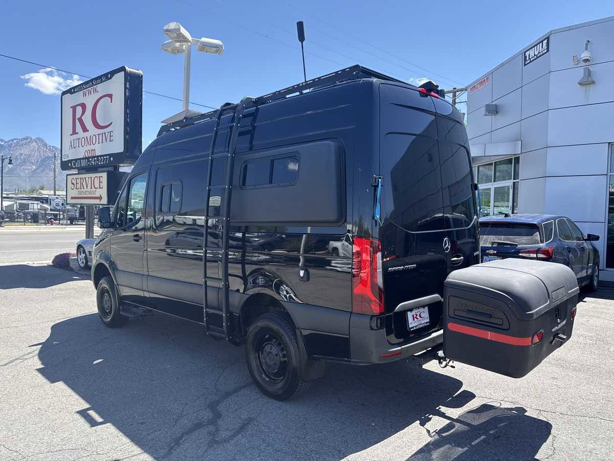 Used 2022 Mercedes-Benz Sprinter 2500 image 8